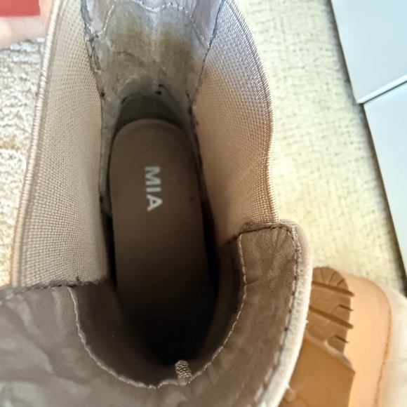 MIA Tan Platform Ankle Booties - Picture 7 of 8